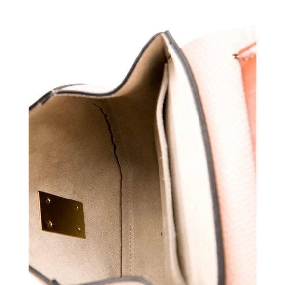 Chloe - Small Drew Crossbody Bag - Picture 12 of 12